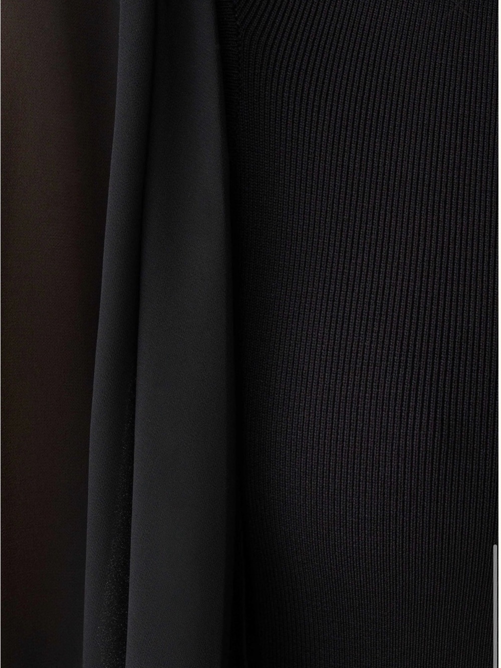 Elegant Black One-Shoulder Evening Gown - Picture 3 of 3